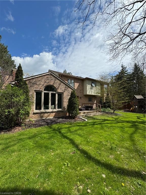 15 Shepherd Green