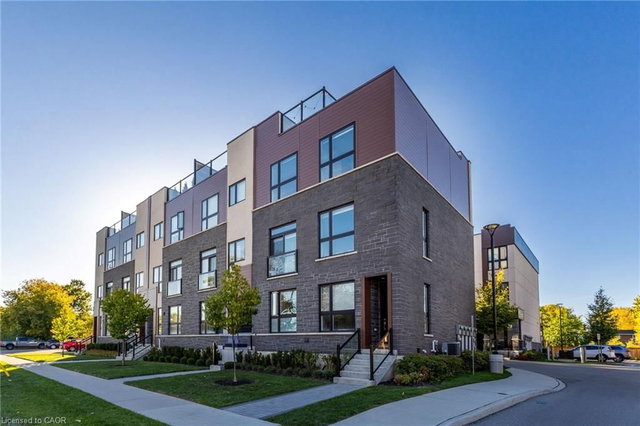 3228 Ellyn Common