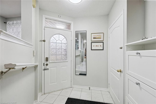 107 - 833 Scollard Court