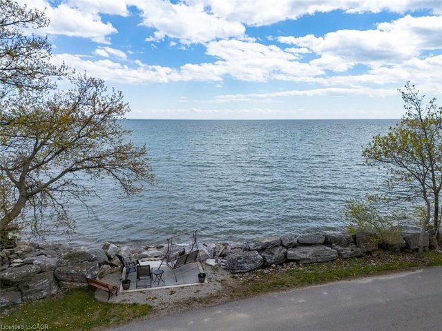 1395 Lakeshore Road