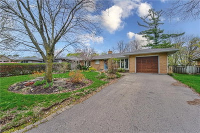 74 Leaside Place