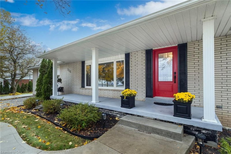 2116 Binbrook Road E