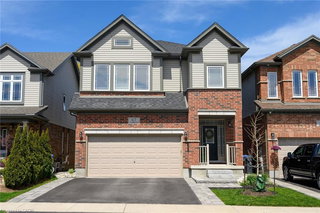 67 Ambrous Crescent