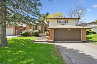 3 Cabot Court NE