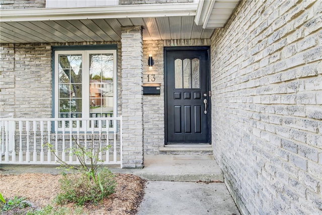 13 Gateview Drive