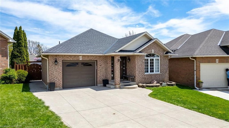 47 Hannah Crescent