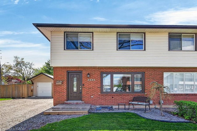 254 St Andrews Drive