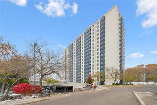 1410 - 35 Green Valley Drive