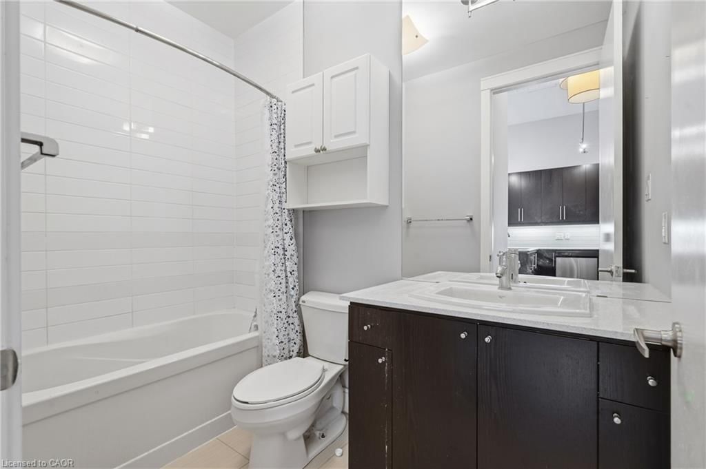 417-112 Benton Street, Kitchener, view 21