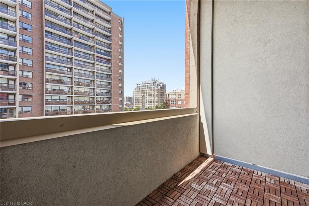 417-112 Benton Street, Kitchener, view 25