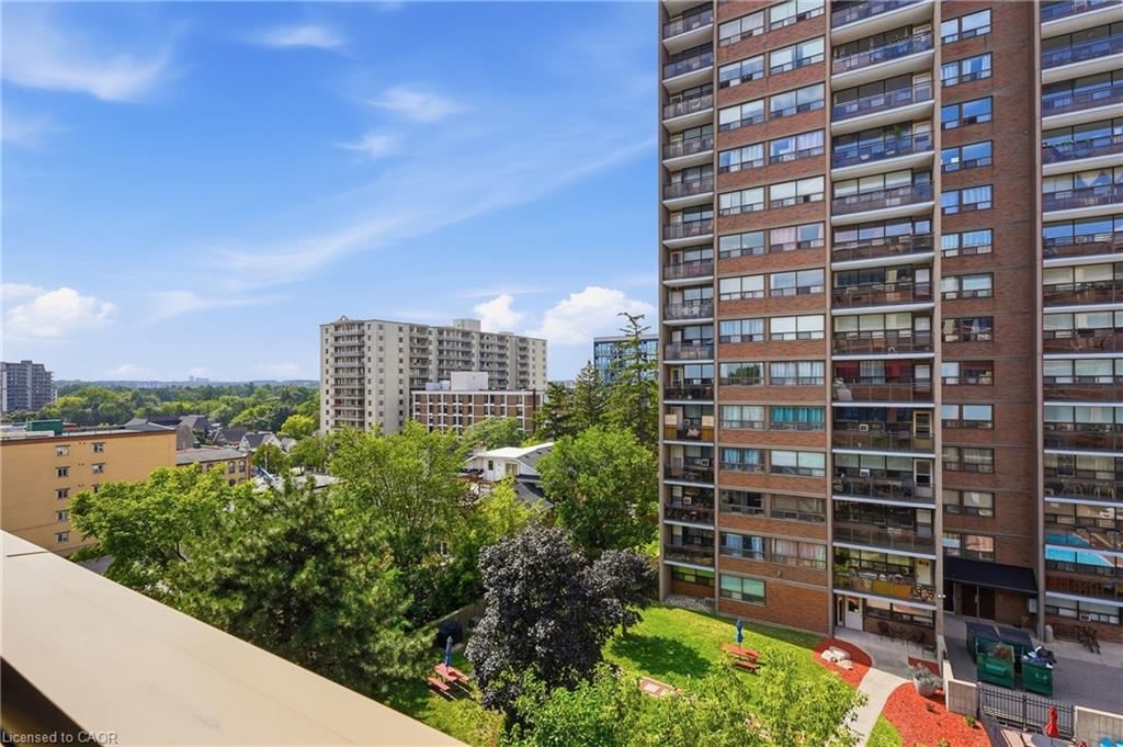 417-112 Benton Street, Kitchener, view 27