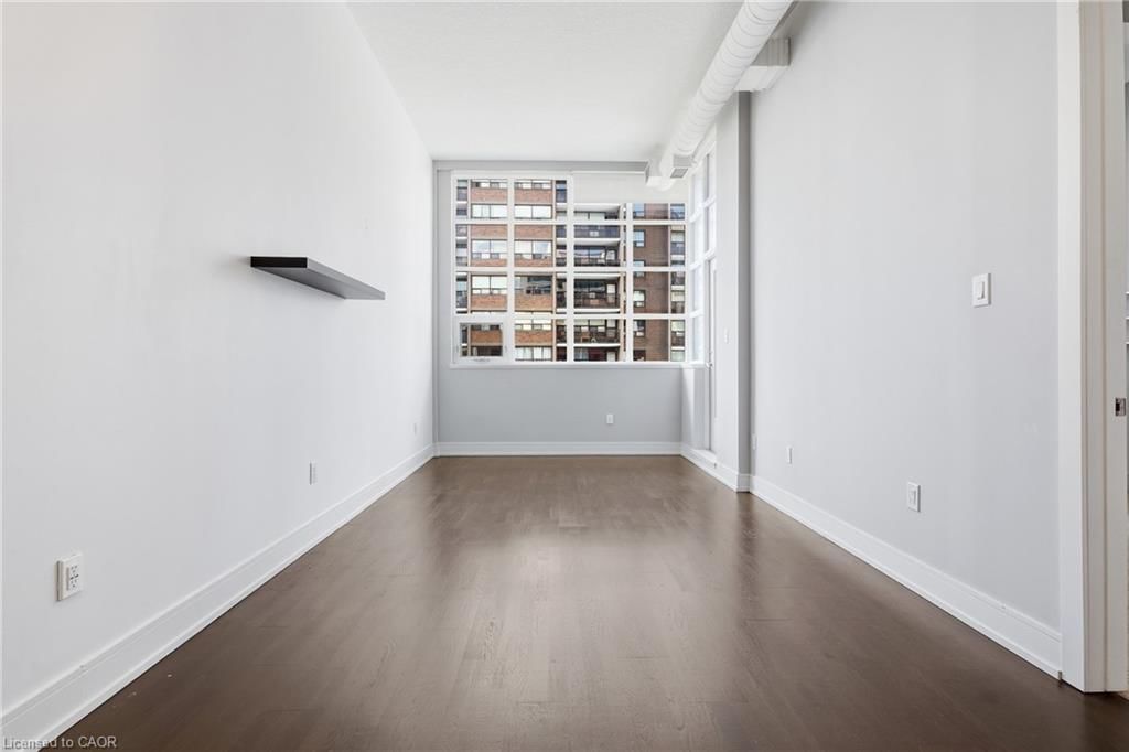 417-112 Benton Street, Kitchener, view 4