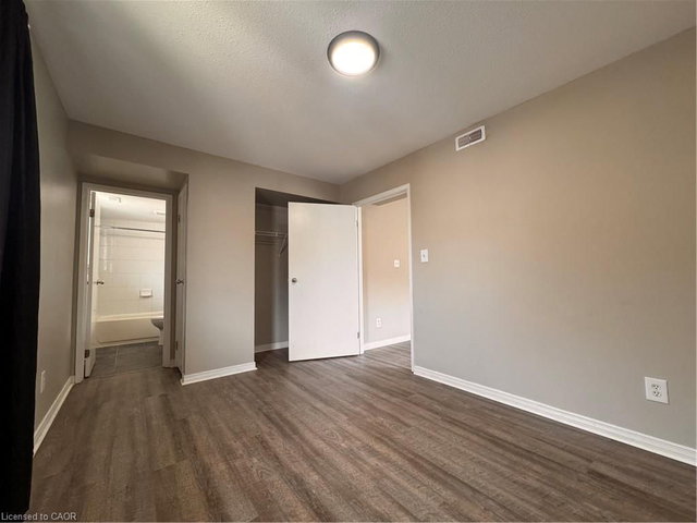 A05 - 44 Walnut Street