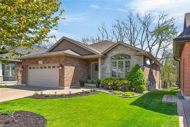 18 Angler Avenue