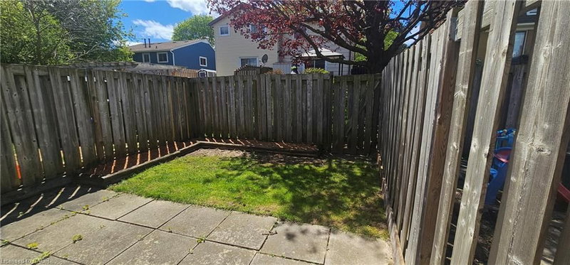 6 - 210 Glamis Road