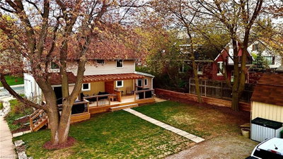 358 Dundas Street E