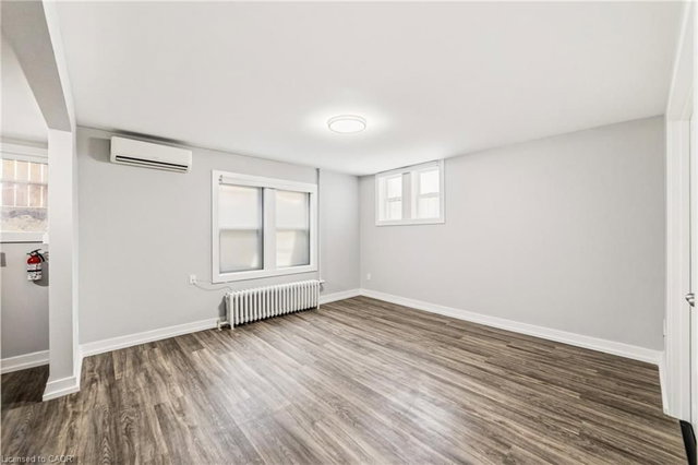 1 - 4 Ottawa Street N