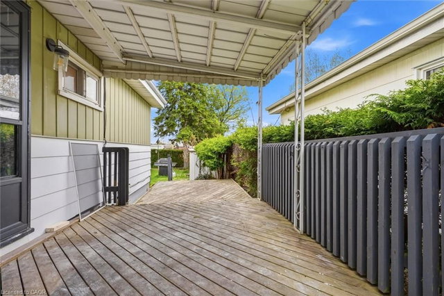 16 Ronaldshay Avenue