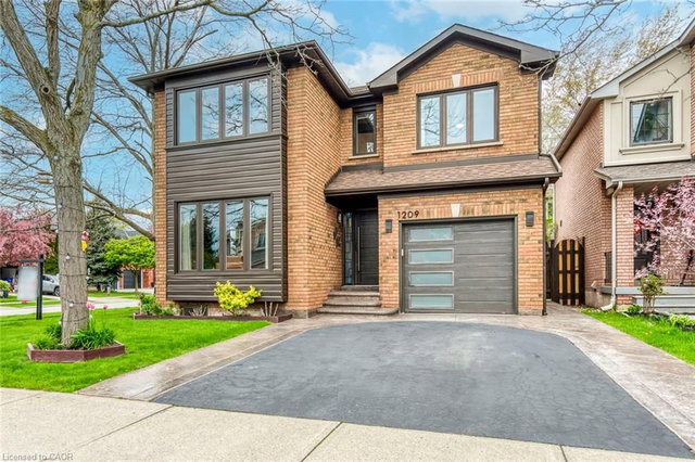 1209 Old Oak Drive