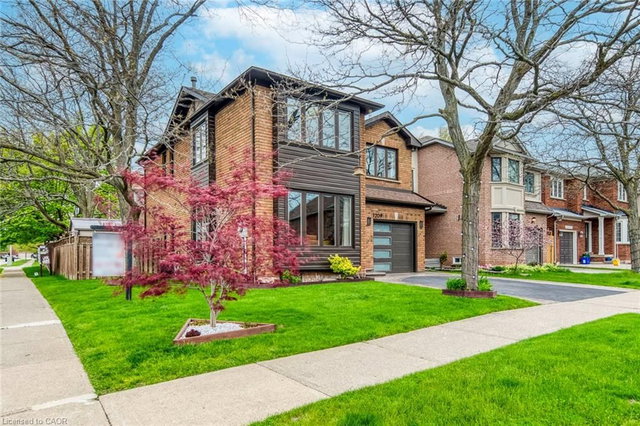 1209 Old Oak Drive