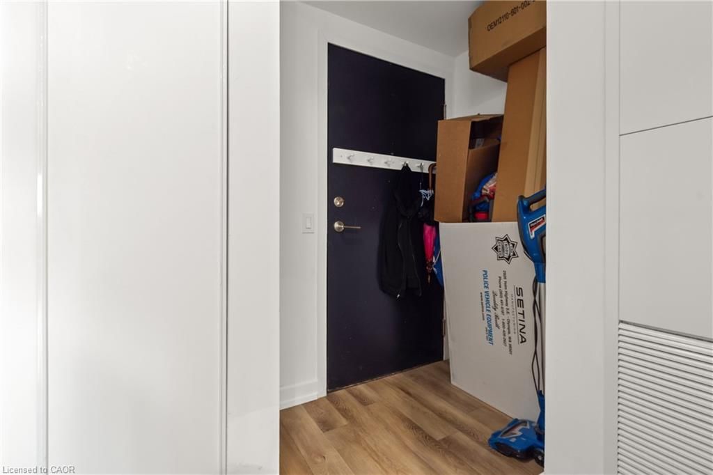 216-1808 St Clair Avenue, Toronto, view 20