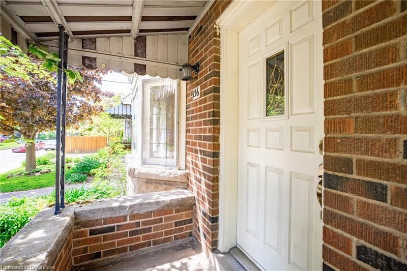 136 Glen Road
