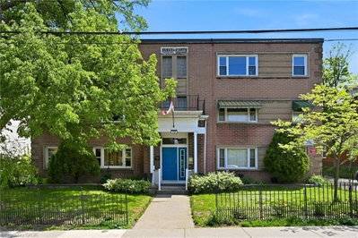 28 - 137 Emerald Street S