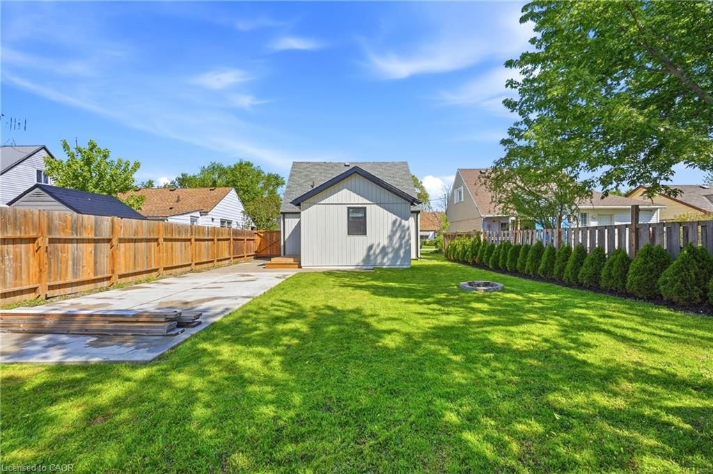Single Family Residence sold at 12 Beverly Street, St. Catharines, ON, L2P 2K1 - Oakdale - MLS: 40831069
