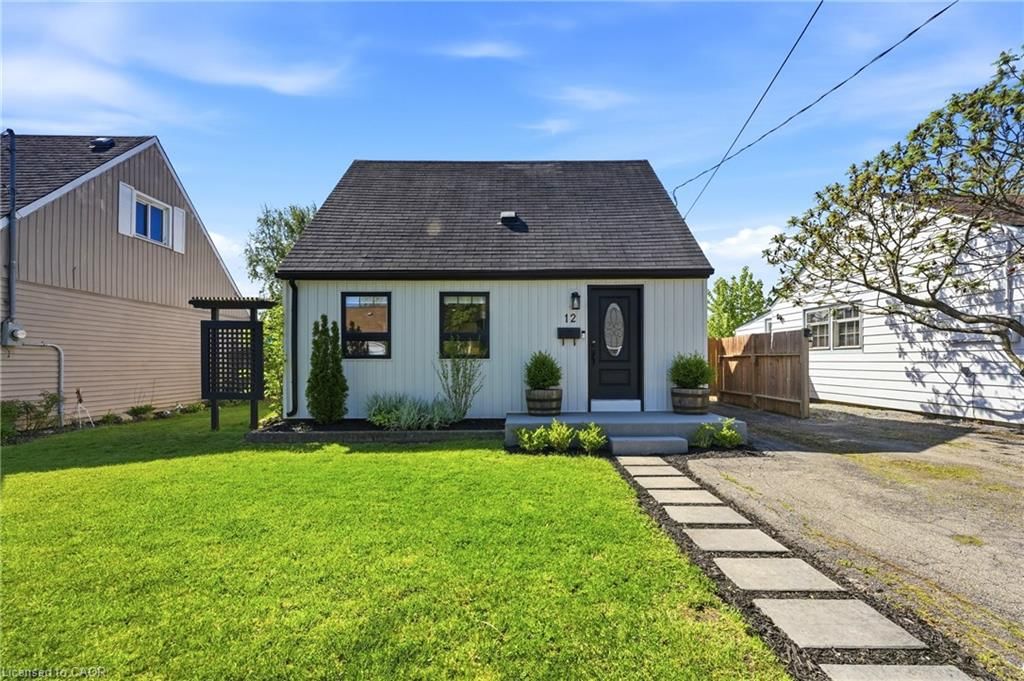 Single Family Residence sold at 12 Beverly Street, St. Catharines, ON, L2P 2K1 - Oakdale - MLS: 40831069