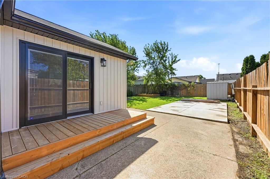 Single Family Residence sold at 12 Beverly Street, St. Catharines, ON, L2P 2K1 - Oakdale - MLS: 40831069
