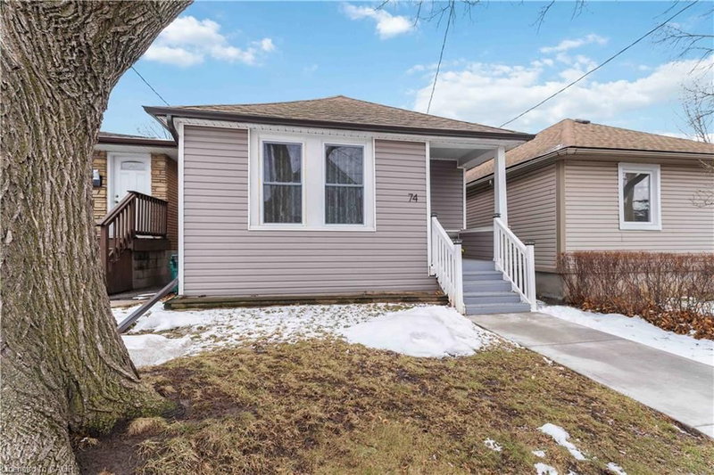 74 Province Street N