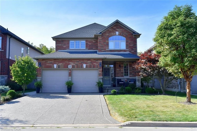 12 Degrow Crescent