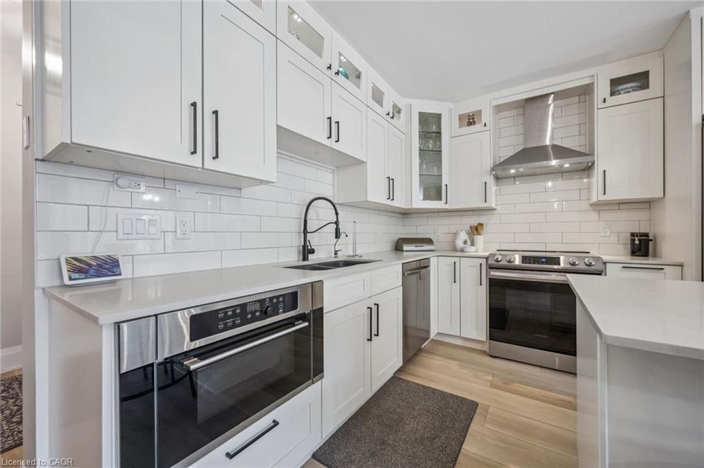 101-688 Preston Parkway, Cambridge, view 4
