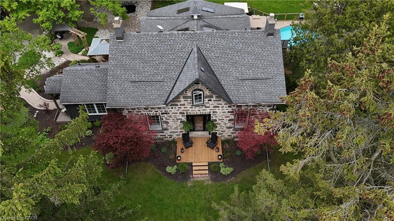 464 Piper Street photo 2