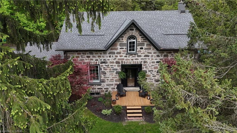 464 Piper Street photo 3