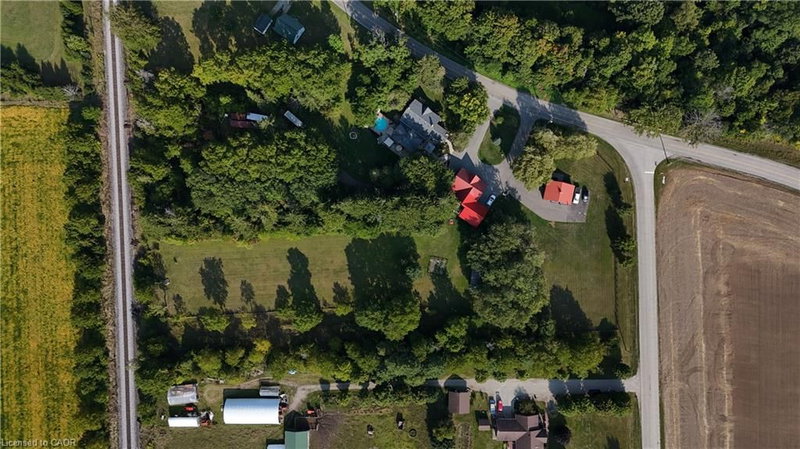 464 Piper Street photo 5