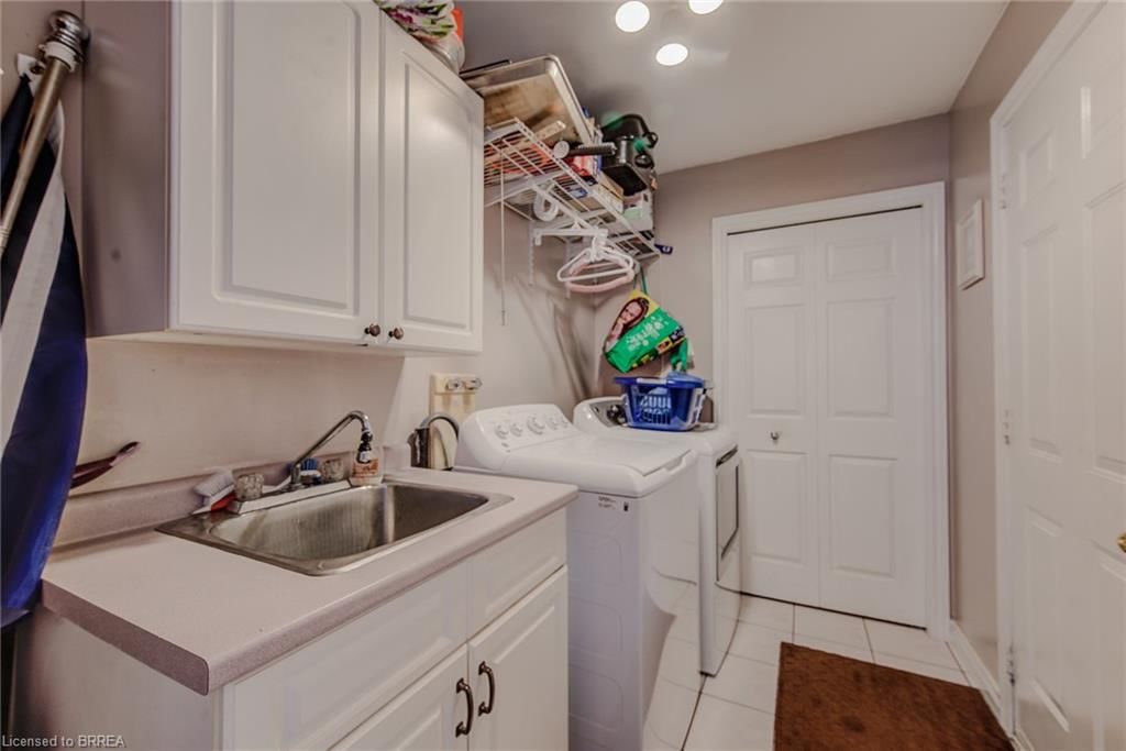 Single Family Residence for sale at 45 Olivetree Road, Brantford, ON, N3R 7X1 - Mayfair - MLS: 40831701