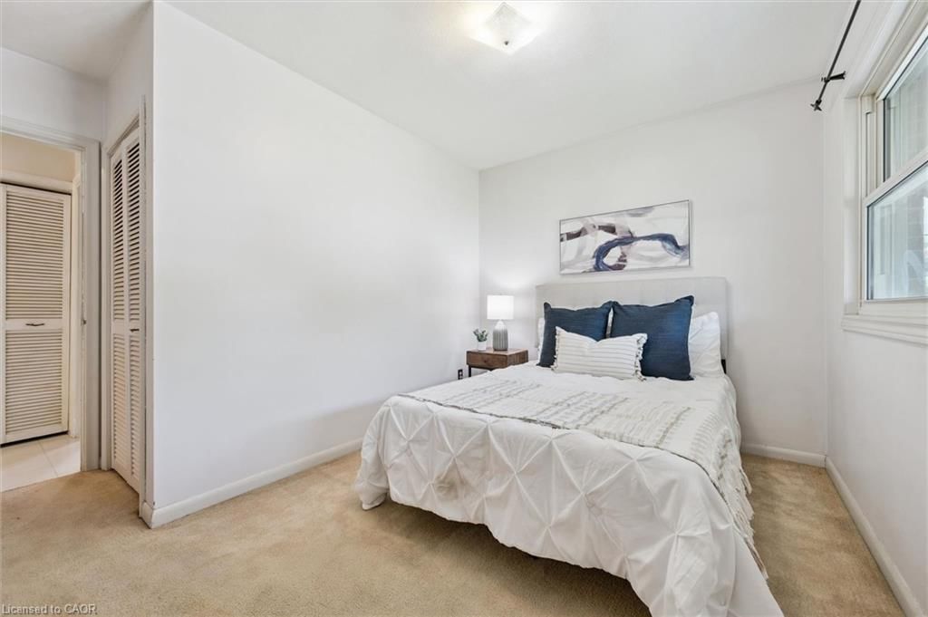 Single Family Residence sold at 441 Highland Road, Kitchener, ON, N2M 3W8 - Forest Hill - MLS: 40831756