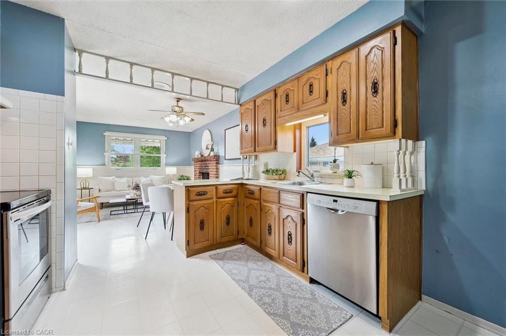 Single Family Residence sold at 441 Highland Road, Kitchener, ON, N2M 3W8 - Forest Hill - MLS: 40831756