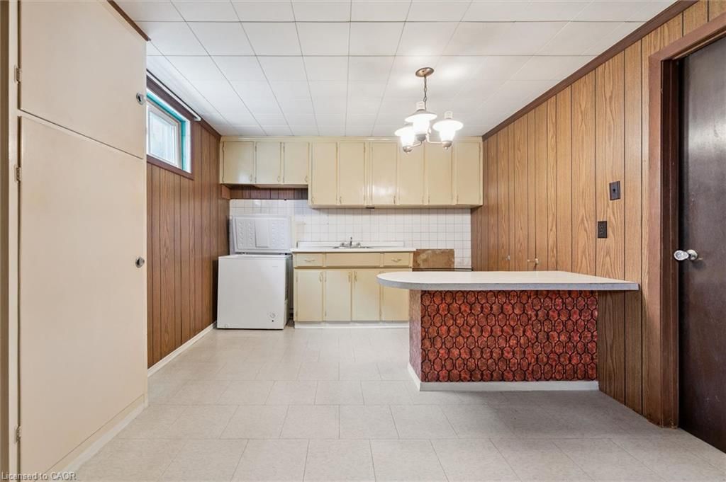 Single Family Residence sold at 441 Highland Road, Kitchener, ON, N2M 3W8 - Forest Hill - MLS: 40831756