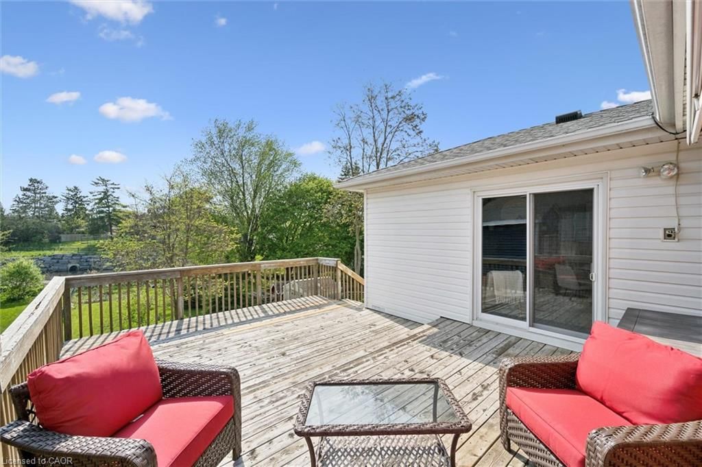 Single Family Residence sold at 441 Highland Road, Kitchener, ON, N2M 3W8 - Forest Hill - MLS: 40831756
