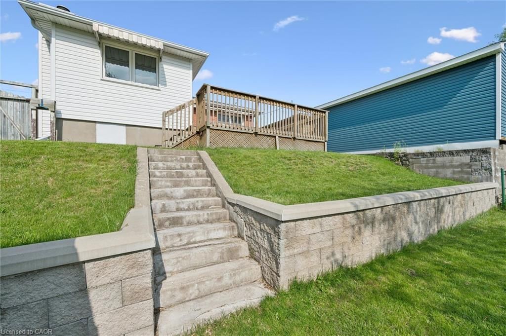 Single Family Residence sold at 441 Highland Road, Kitchener, ON, N2M 3W8 - Forest Hill - MLS: 40831756