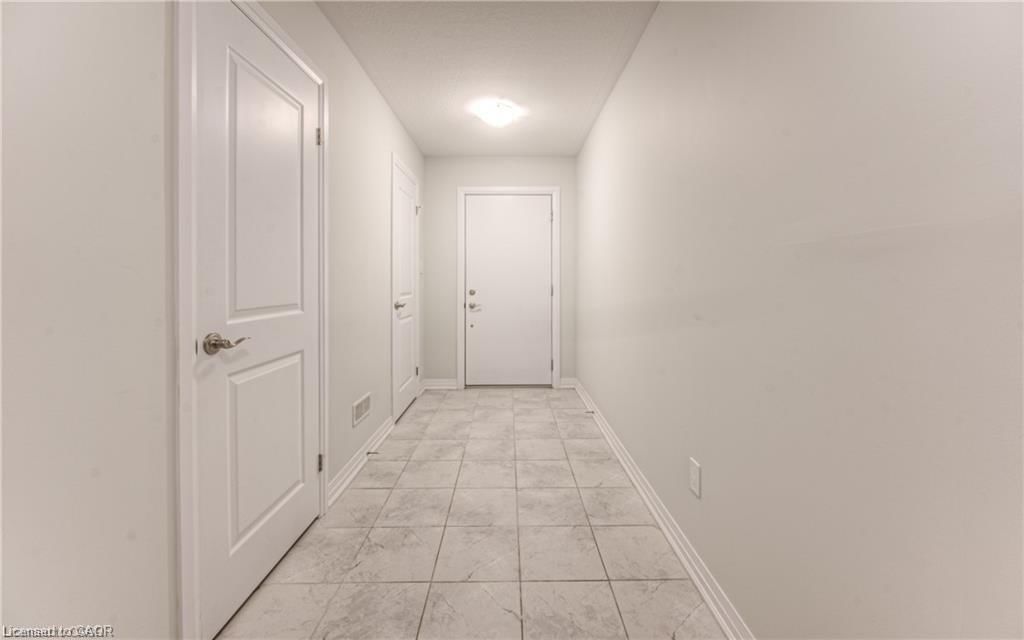 Row/Townhouse for lease at 5 Valencia Avenue, Kitchener, ON, N2R 0R7 - Huron Park - MLS: 40831784