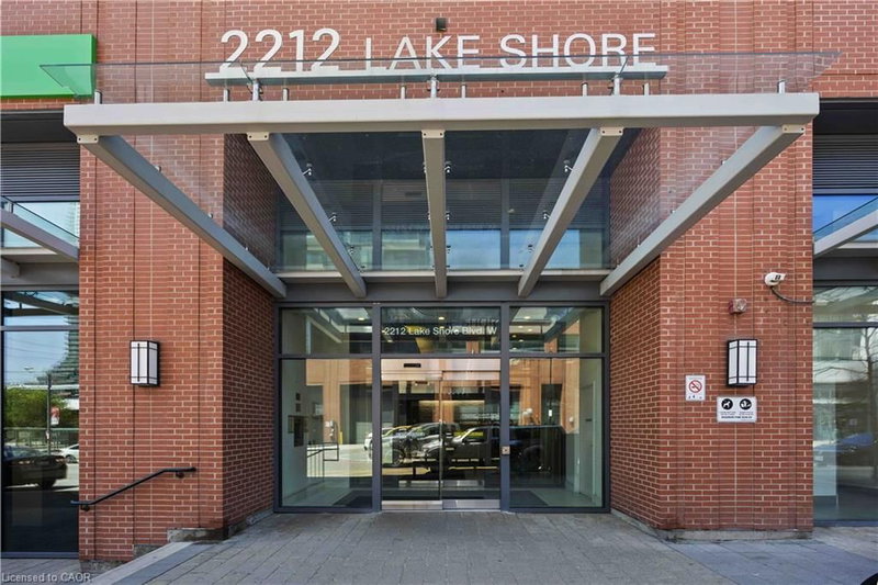 3807 - 2212 Lake Shore Boulevard W
