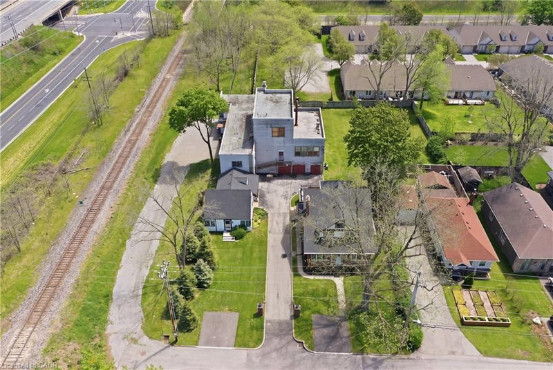 50-52 & 54 Park Road N photo 2