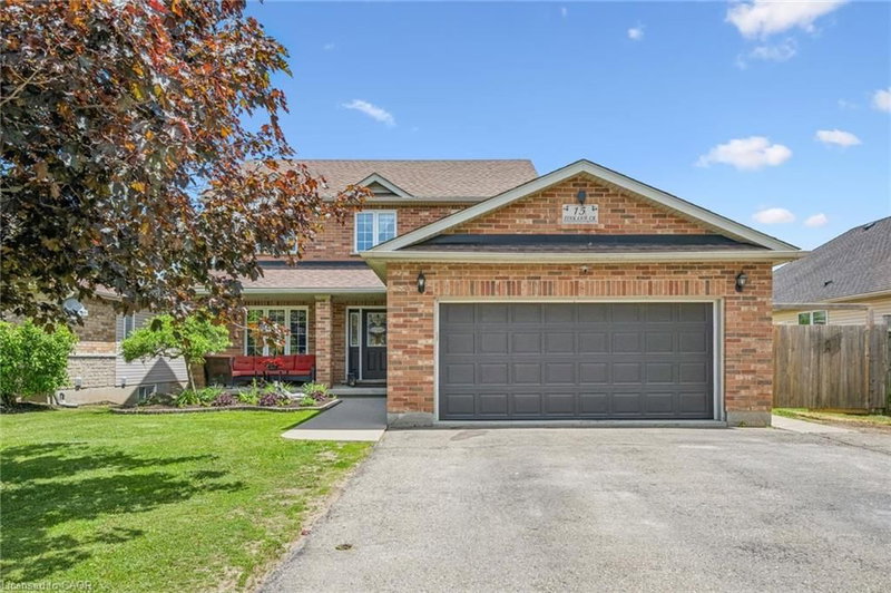 15 Zinkann Crescent