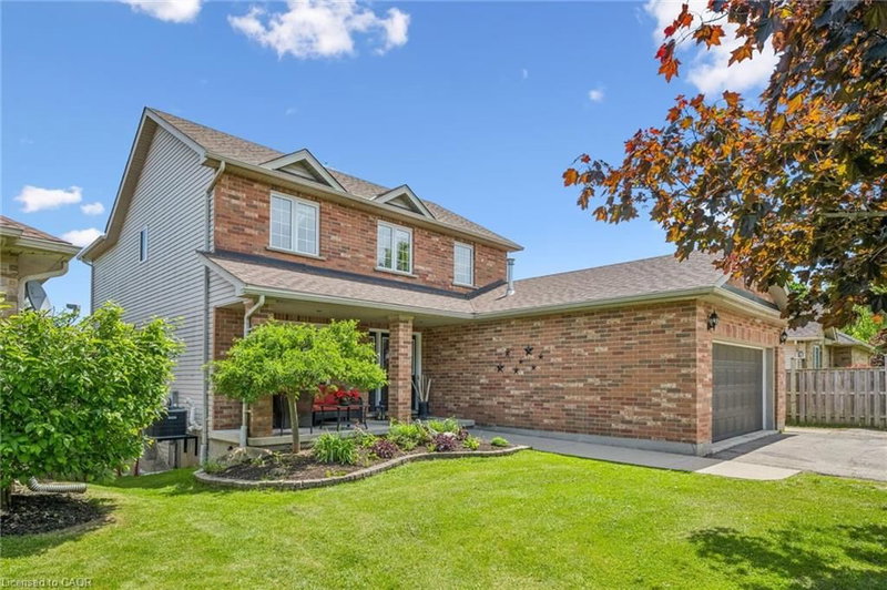 15 Zinkann Crescent