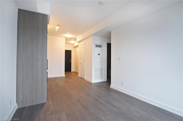 2008 - 75 James Street S