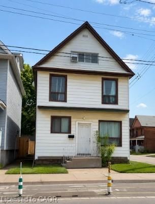 518 Cannon Street E