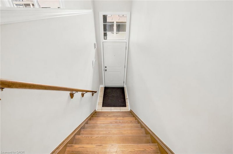 24 - 383 Dundas Street E